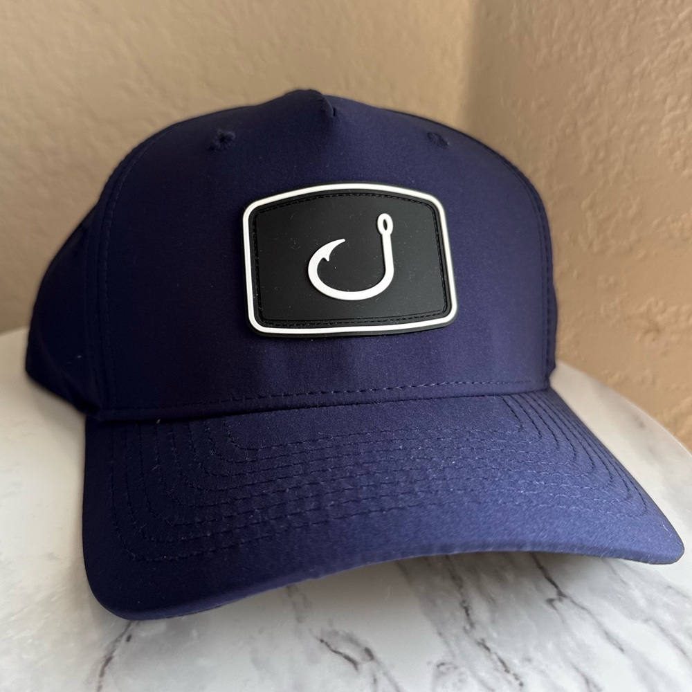 Avid ace iconic performance fishing hat